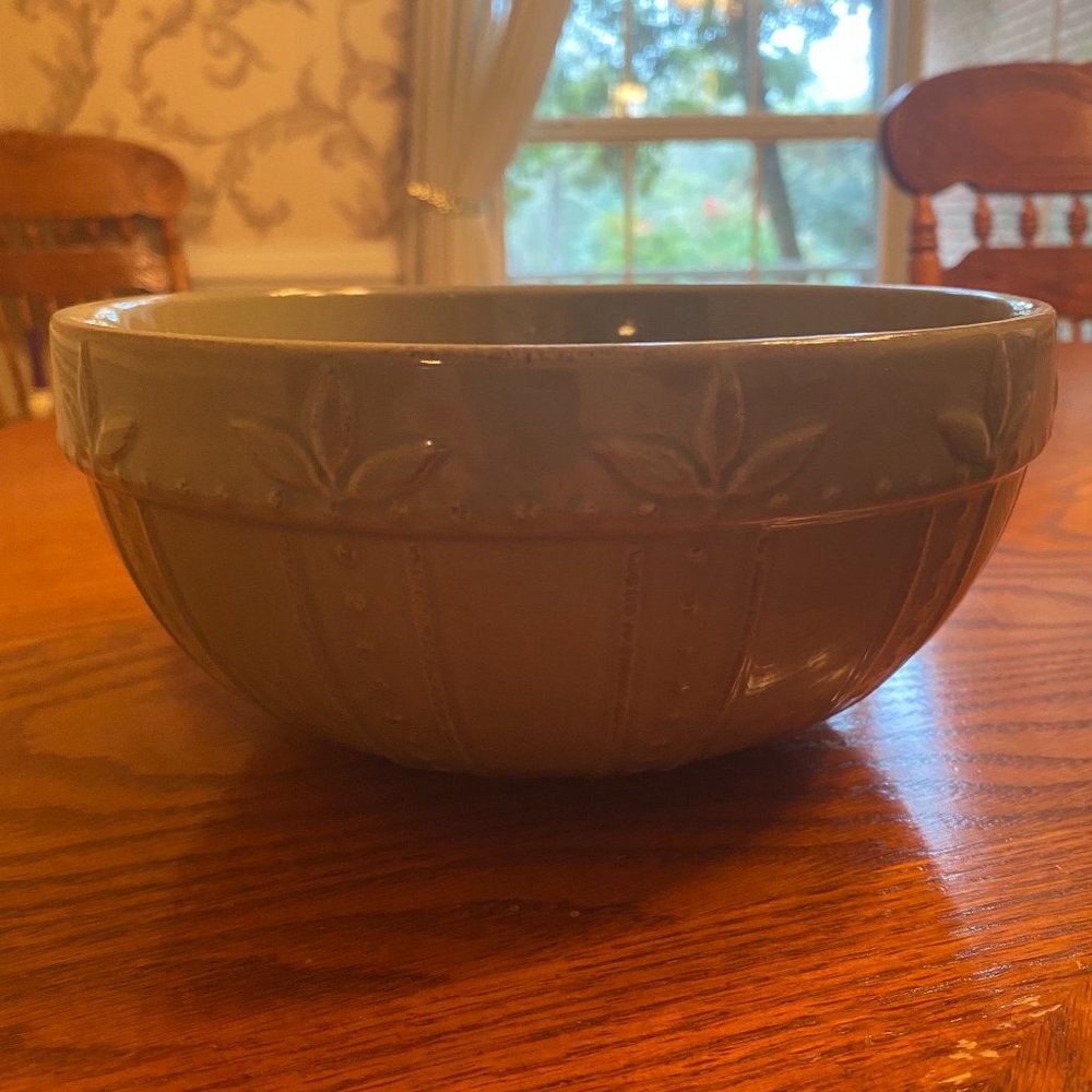 Sorrento Debby Segura Designs for Signature Housewares 8" Mixing Bowl